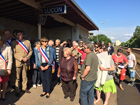 2015-06-17 manif gare 1