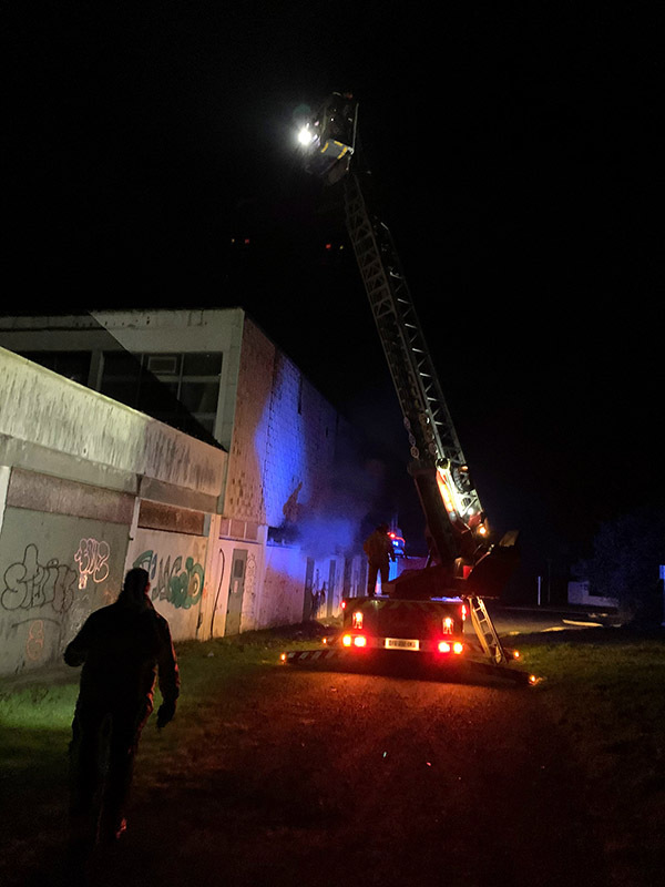 2022-11-03 Incendie ancienne piscine 05