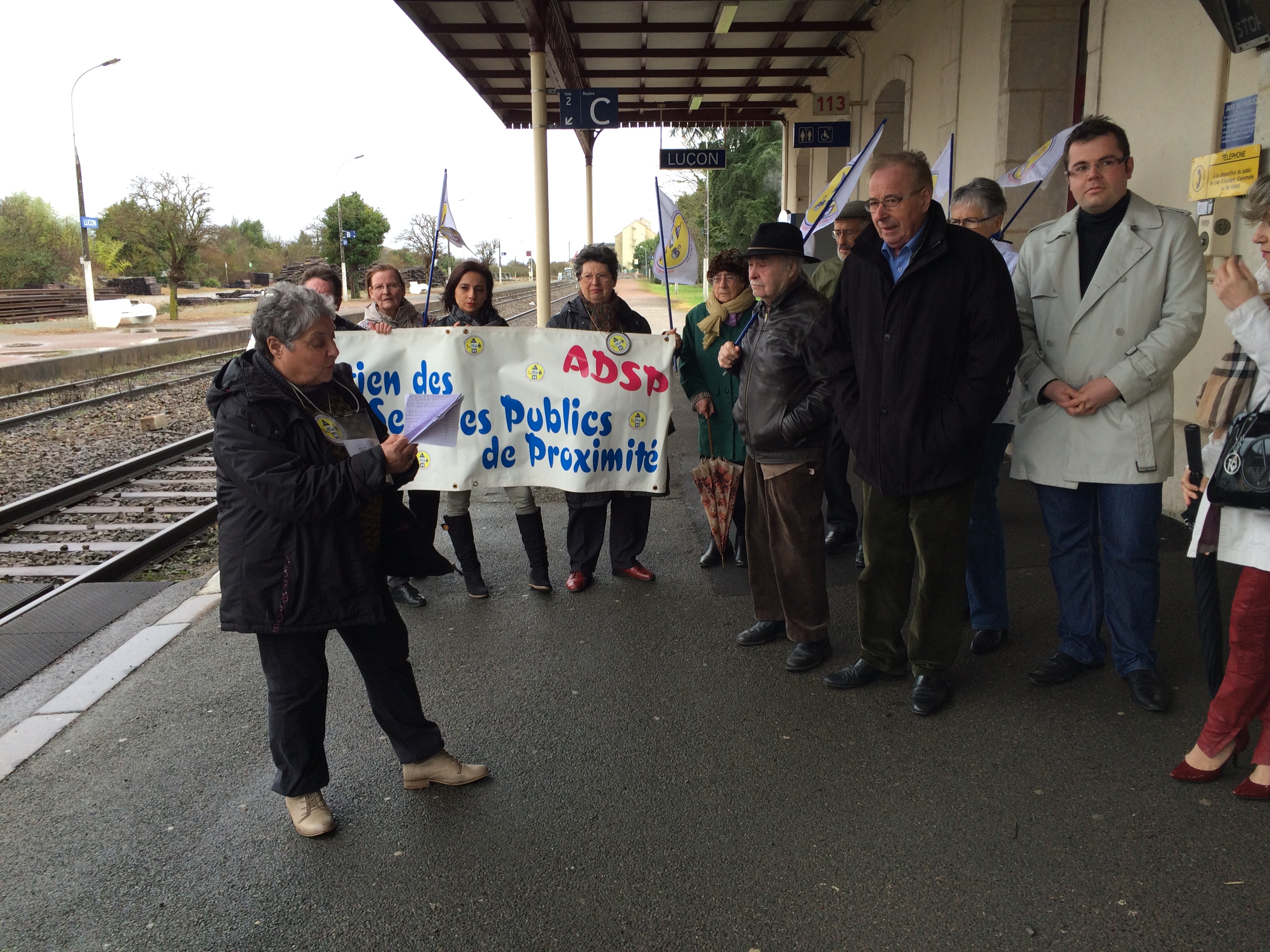 Gare de Luçon manif 3