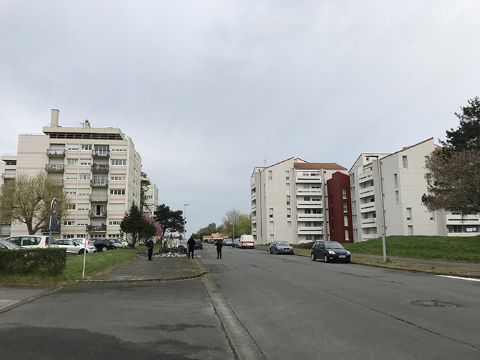 Incendie poubelles Rue Pasteur 8