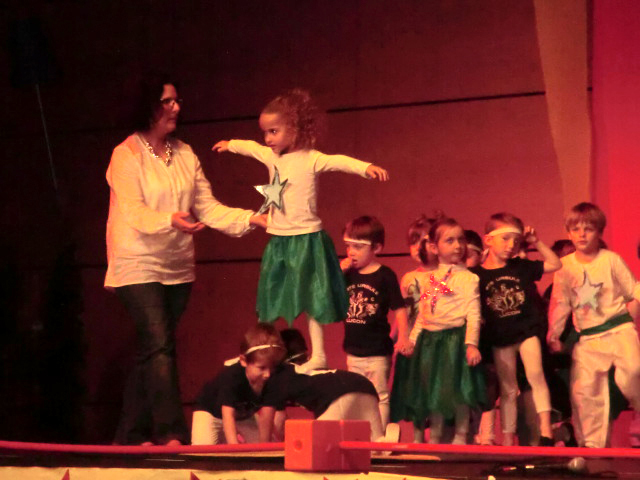 Spectacle Sainte-Famille 02